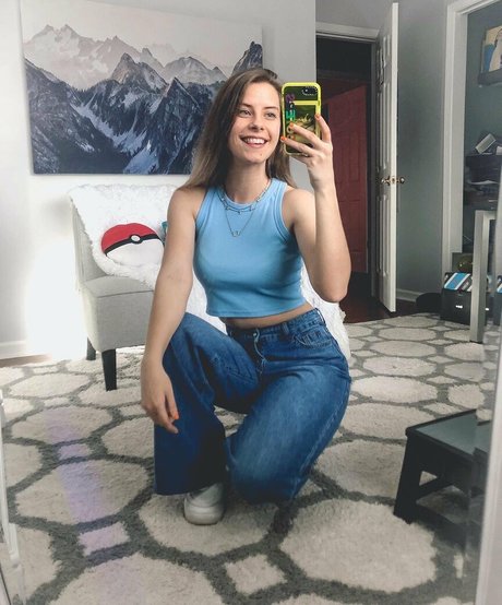 NoisyButters star erotic picture