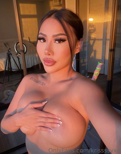 Krissssyxo sex pornstar pictures