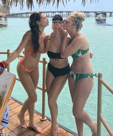 Alexia Raye adult star photos