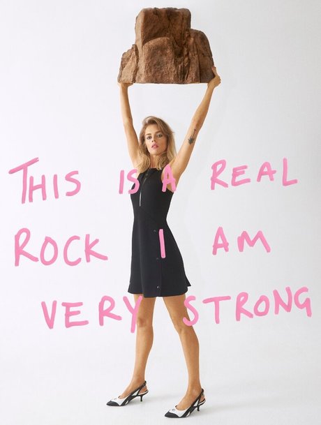 shemale outdoor onlyfans beautiful pics