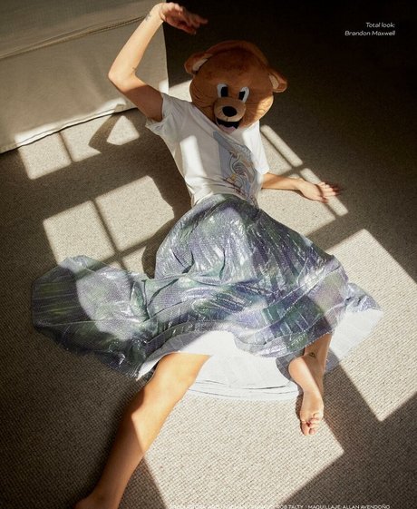 brunette pussy onlyfans free naked photo