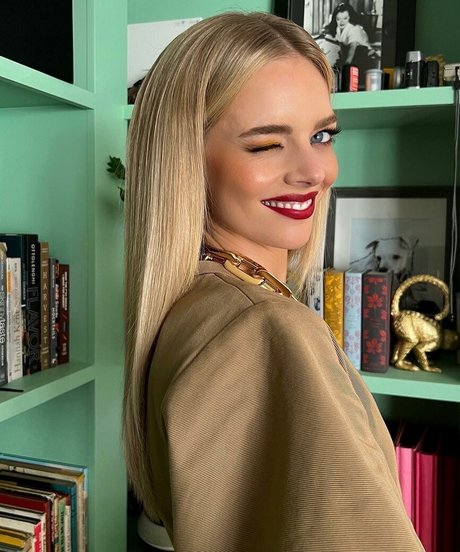 brown eyes kitty onlyfans pornographic img