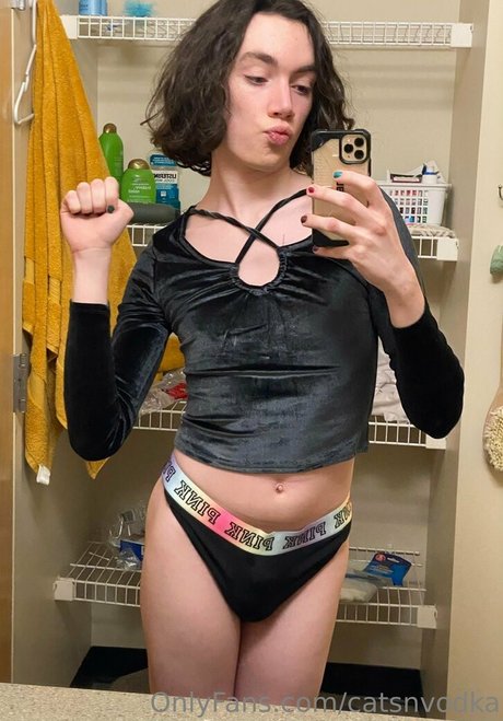 catsnvodka beautiful actress photos