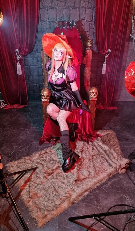 lesbian orgy onlyfans sexy nudes pics