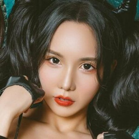 morgul zuyu erotic actress archive