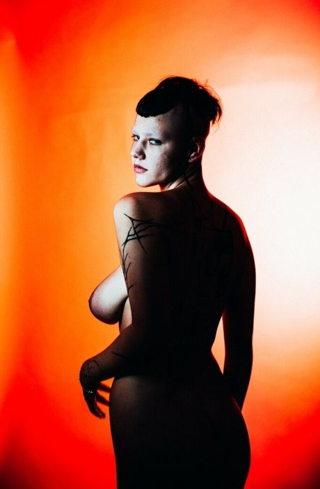 Terese Aguado star picture