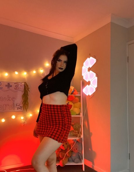 amateur blonde onlyfans exclusive pictures