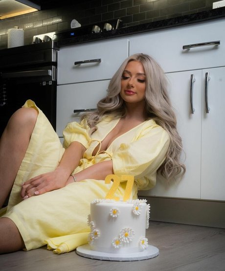 Miranda Cohen free actress pics