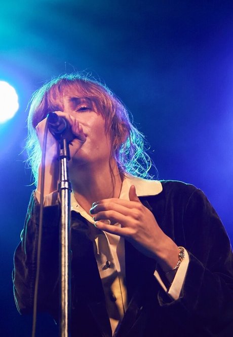 Maya Hawke sexy pornstar pic