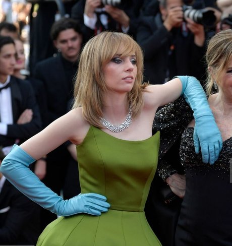 Maya Hawke star hd gallery