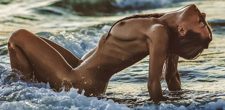 Tunaapari nude actress images