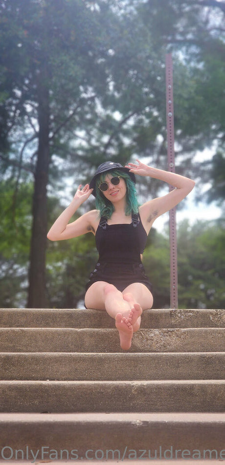 azuldreamer model nude photos