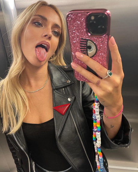 Chiara Ferragni pornstar sexy img