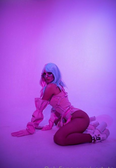 vertuta model hot pics