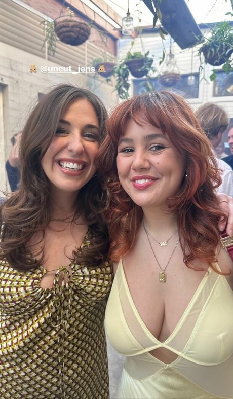 Zigs Mom pretty model gallery