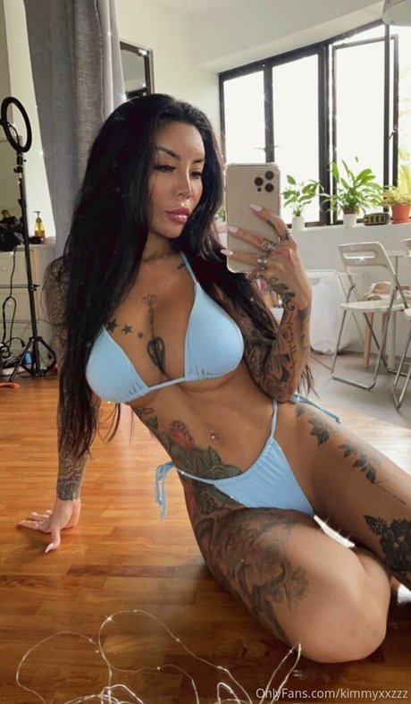 kimmyxxzzz erotic model gallery