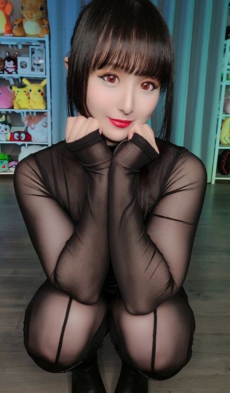 monamisa hot model picture