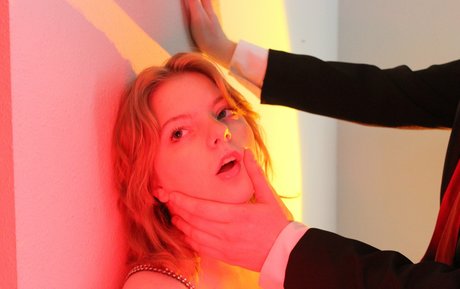 Trap house mom top model photo