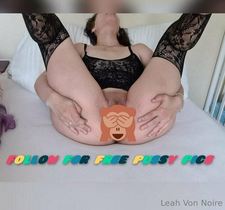 beautiful blowjob onlyfans free photo