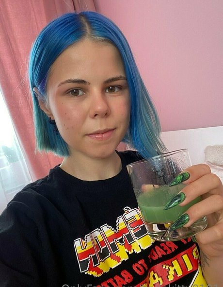 blowjob brunette onlyfans free naked image