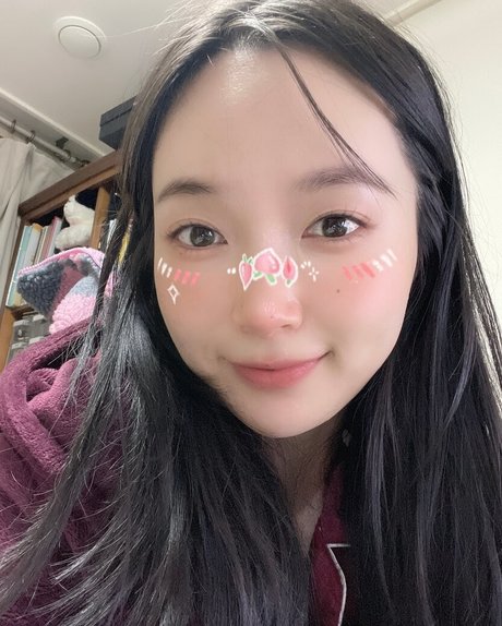 Eunzel ASMR hd model gallery