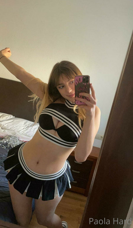 Paolahard pornstar adult image