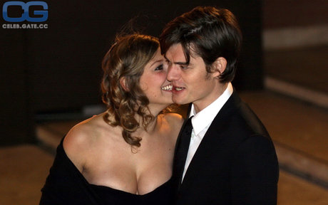 Alexandra Maria Lara high quality pornstar images