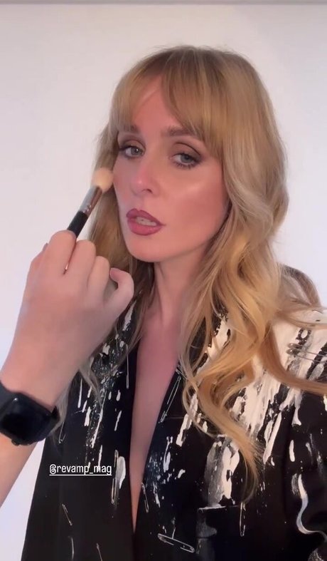 amateur blonde onlyfans sexy nudes pics