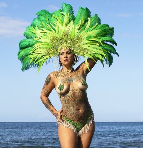 Danielle Colby erotic model pictures