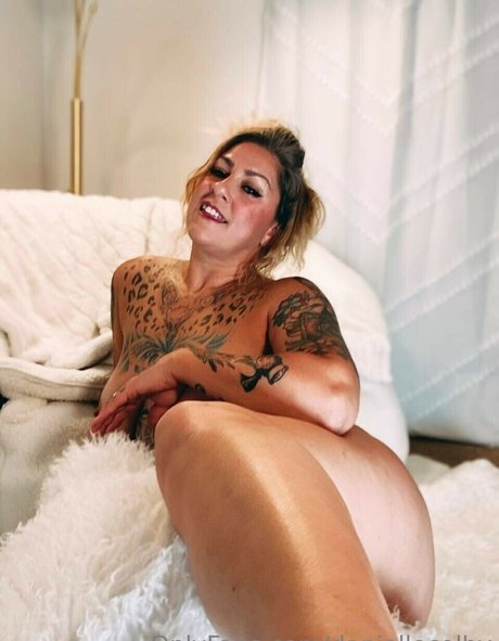 goth thick onlyfans beautiful picture