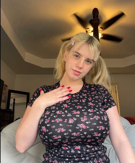 Xohalzy444 erotic pornstar gallery