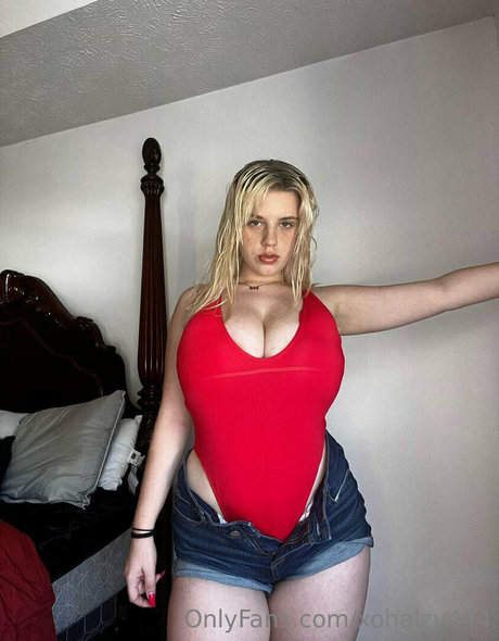 Xohalzy444 model hd picture