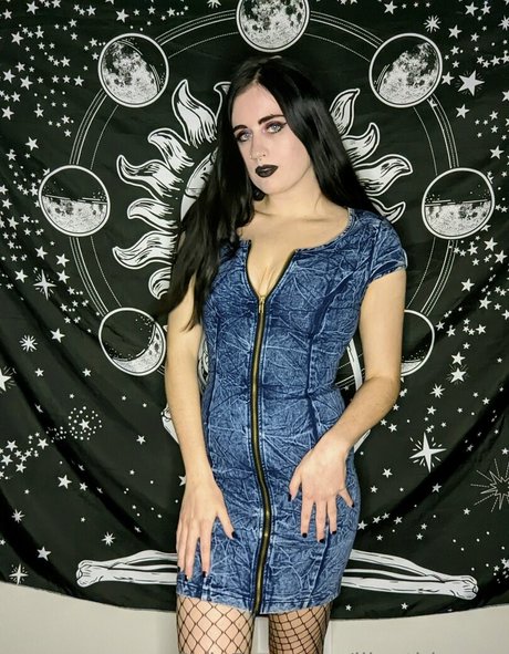 lilgothhunny erotic pornstar image