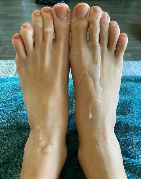 myposedtoes star top pictures