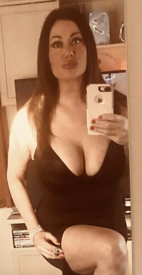 mslisaappleton hd star pic