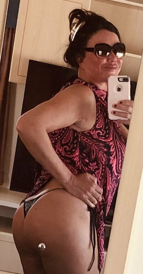 mslisaappleton art model gallery