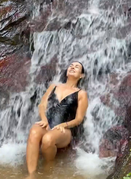 Fatima Bernardes sexy actress pictures