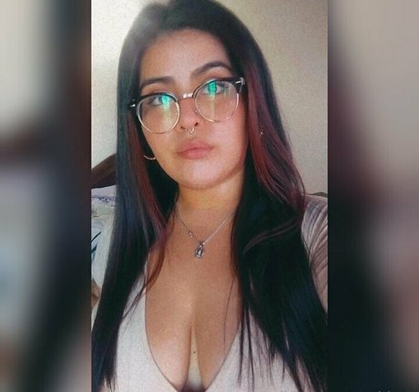 lips onlyfans pretty pic