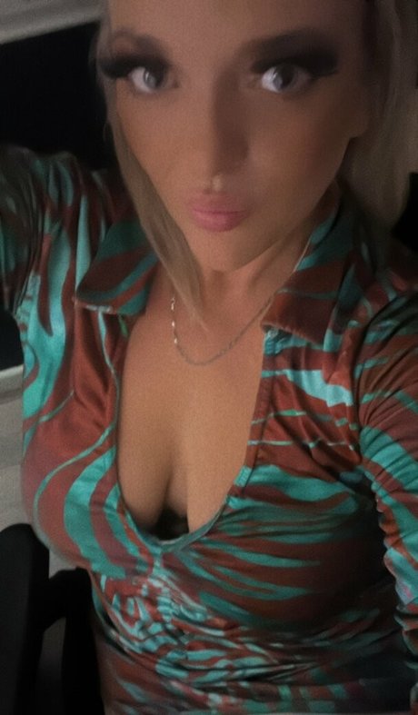 Slutforblack art pornstar pic