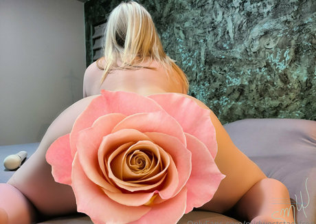 wife onlyfans beautiful picture