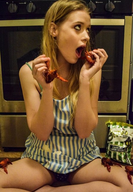 Cynda Mcelvana star exclusive images