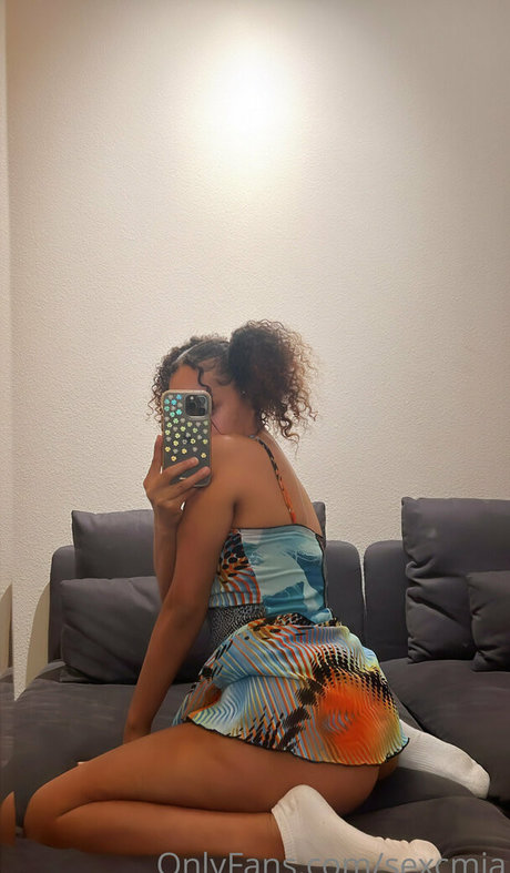 sexcmia erotic actress photo