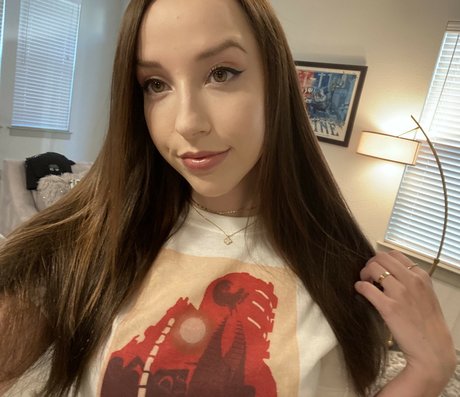 trimmed onlyfans nude image