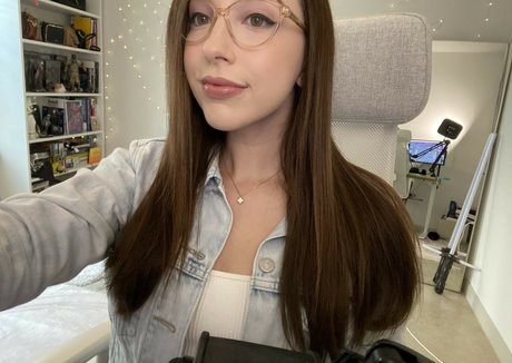 JackieMButler model perfect photos