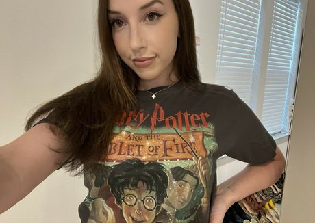 JackieMButler pretty pornstar photo