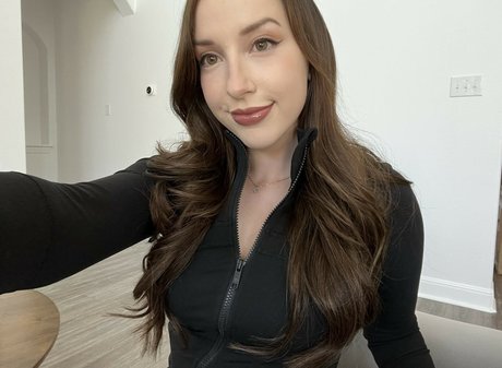 JackieMButler model nude img