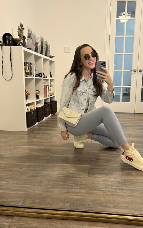 JackieMButler pornstar nude galleries