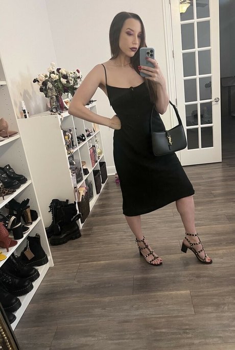 kitchen onlyfans sexy img