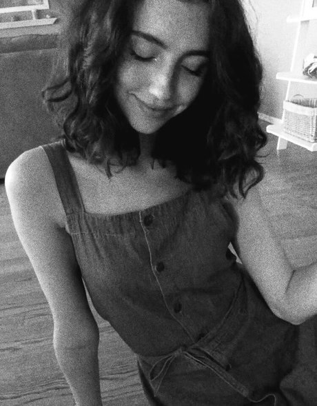 breebunn actress img