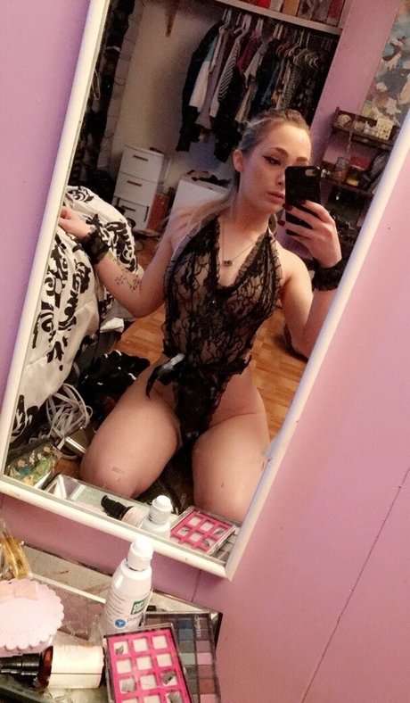 bathroom fuck onlyfans art naked gallery